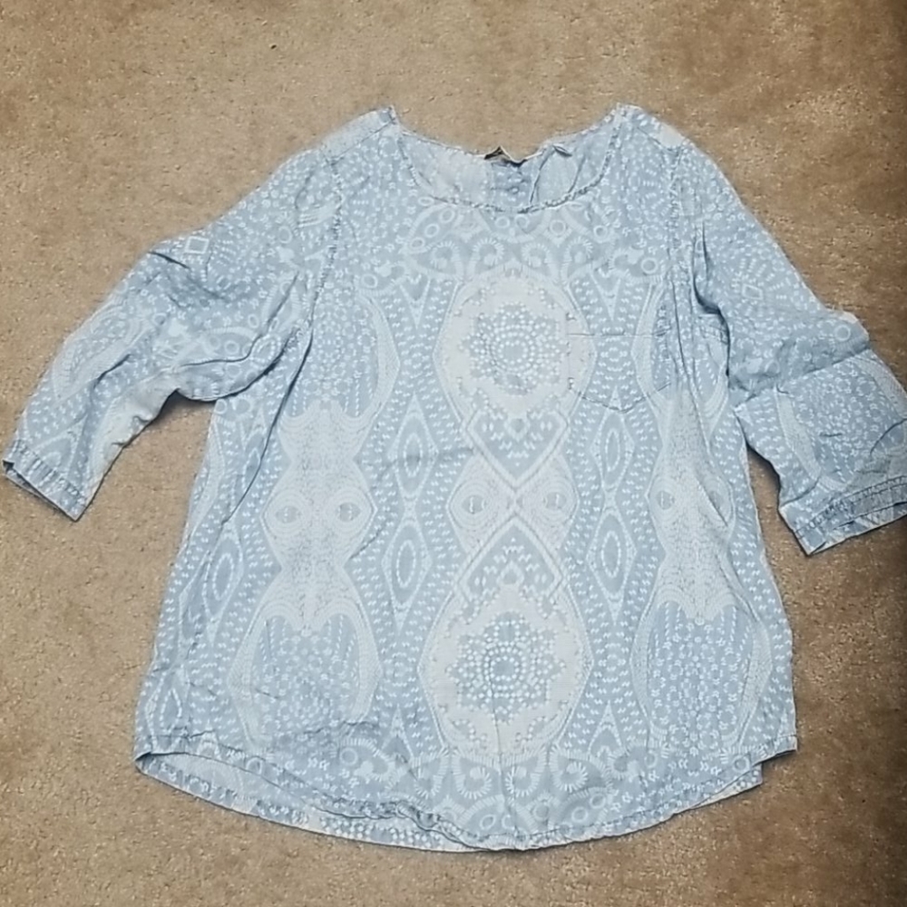 Light printed chambray top never worn
